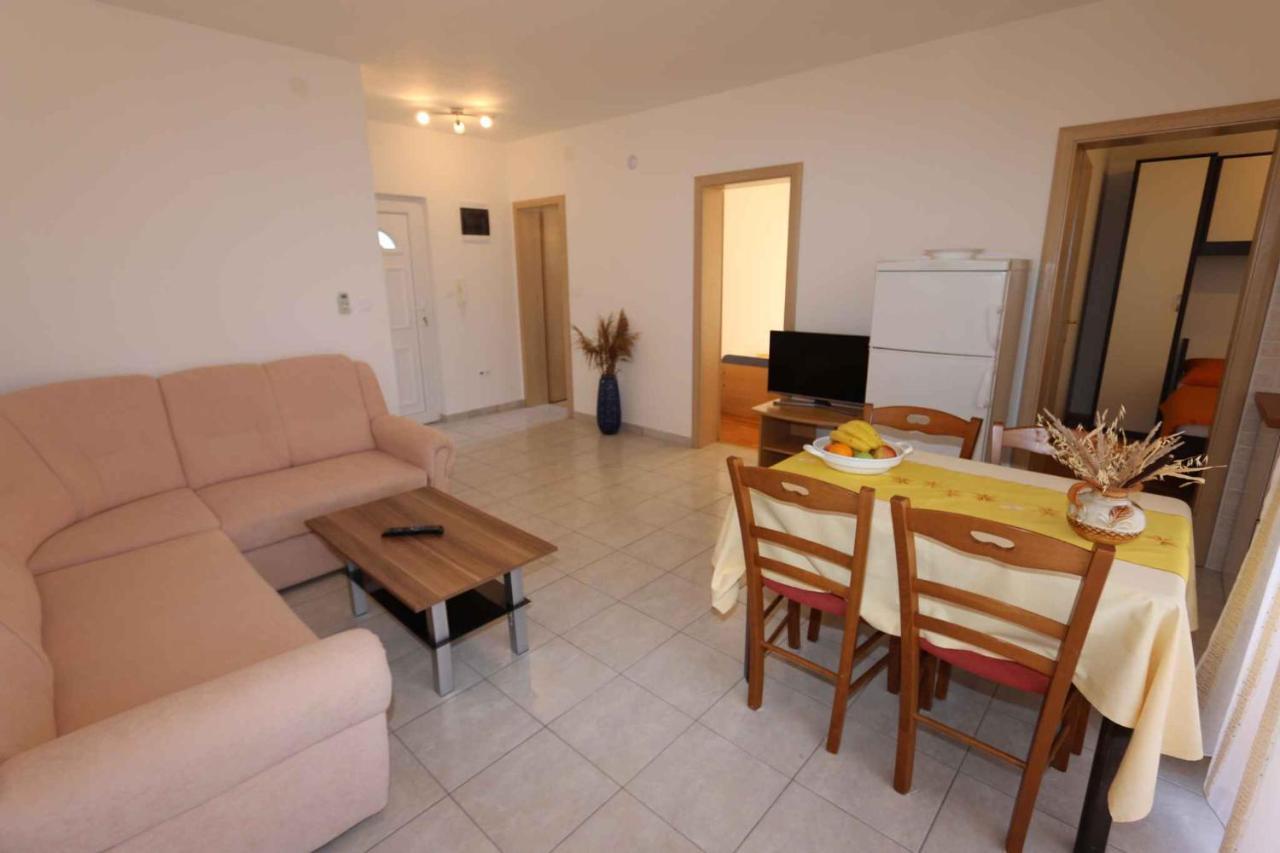 Apartments In Silo/Insel Krk 13430 Εξωτερικό φωτογραφία